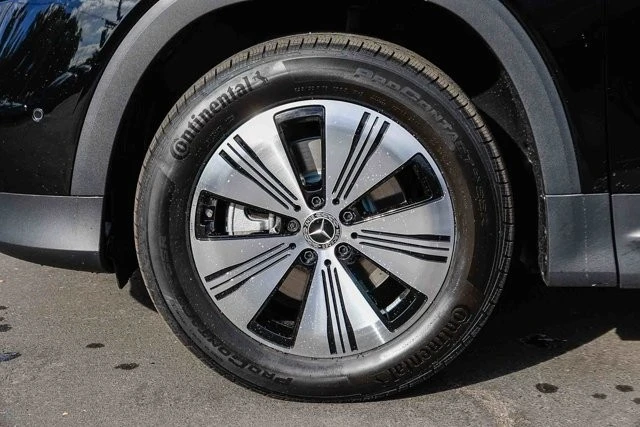 2025 Mercedes-Benz EQB - Image 9 of 12