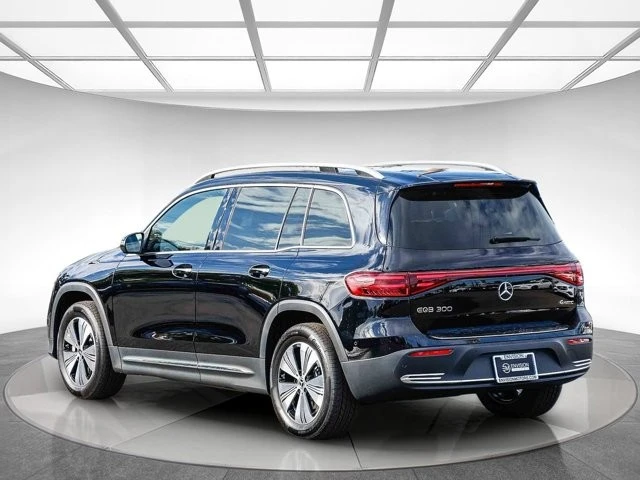 2025 Mercedes-Benz EQB - Image 2 of 12