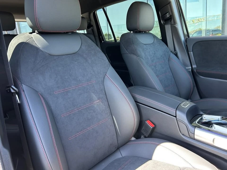 2025 Mercedes-Benz EQB - Image 15 of 18