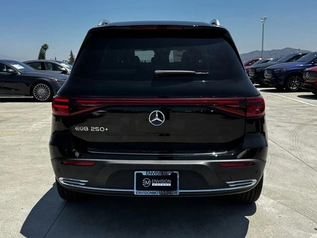2025 Mercedes-Benz EQB - Image 9 of 12