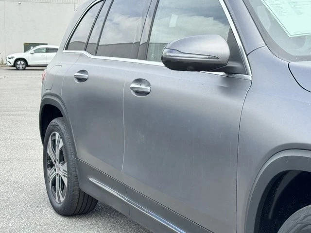 2025 Mercedes-Benz EQB - Image 5 of 12