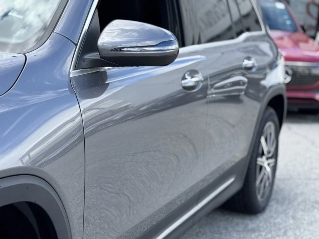 2025 Mercedes-Benz EQB - Image 9 of 12