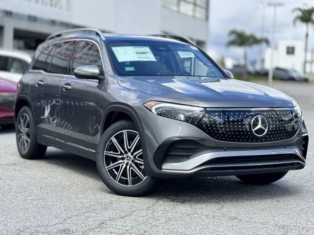 2025 Mercedes-Benz EQB - Image 2 of 12