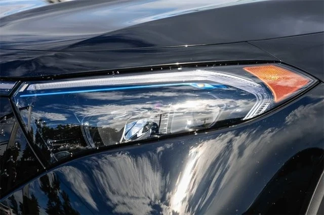 2025 Mercedes-Benz EQB - Image 7 of 12