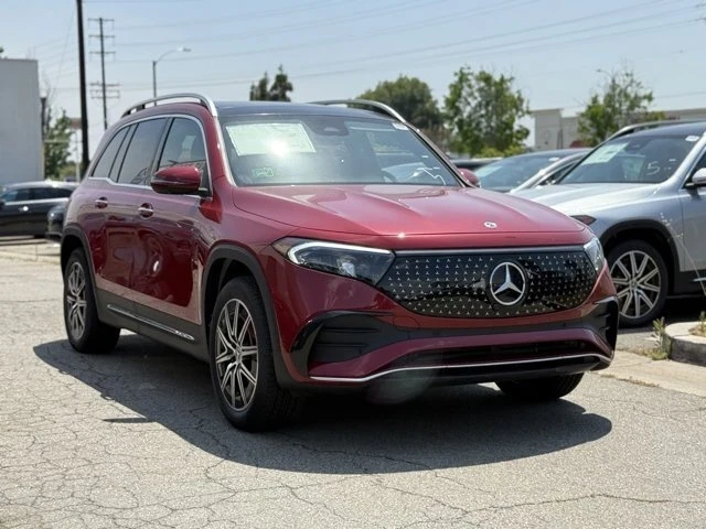 2025 Mercedes-Benz EQB - Image 2 of 12