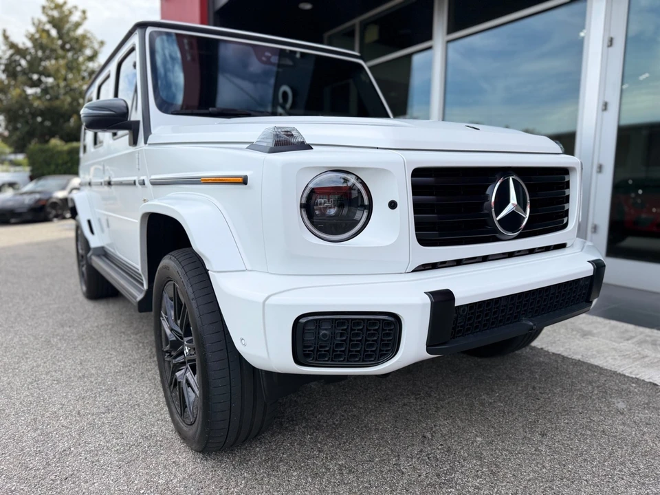 2025 Mercedes-Benz W465 G-Class - Image 2 of 31