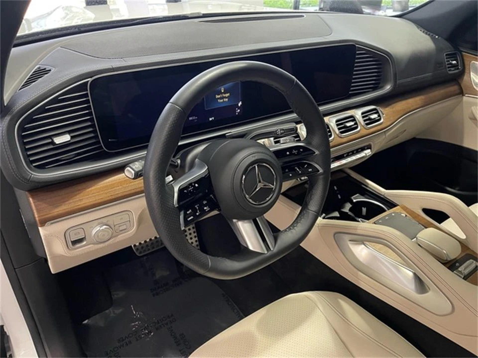 2025 Mercedes-Benz X167 GLS - Image 26 of 31