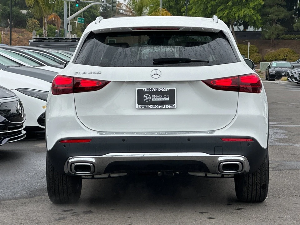 2025 Mercedes-Benz H247 GLA - Image 4 of 12