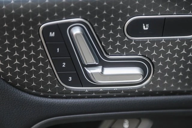 2025 Mercedes-Benz H247 GLA - Image 19 of 21