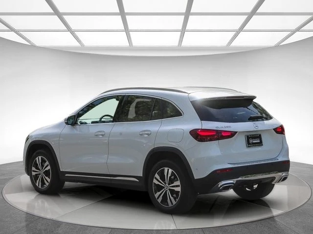2025 Mercedes-Benz H247 GLA - Image 2 of 21