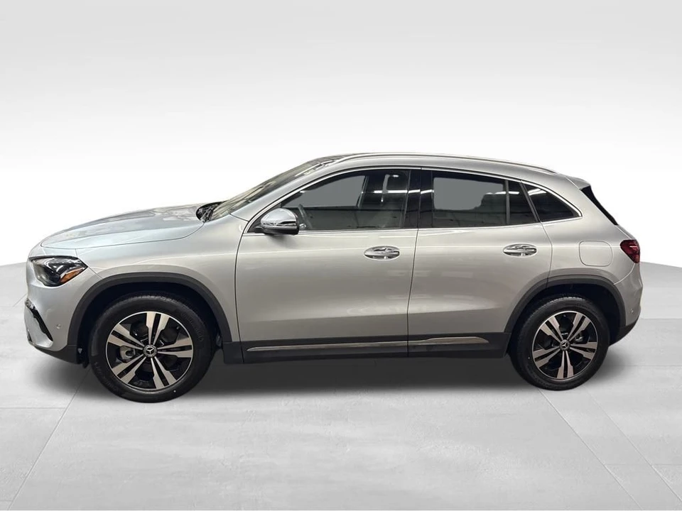 2025 Mercedes-Benz H247 GLA - Image 2 of 12