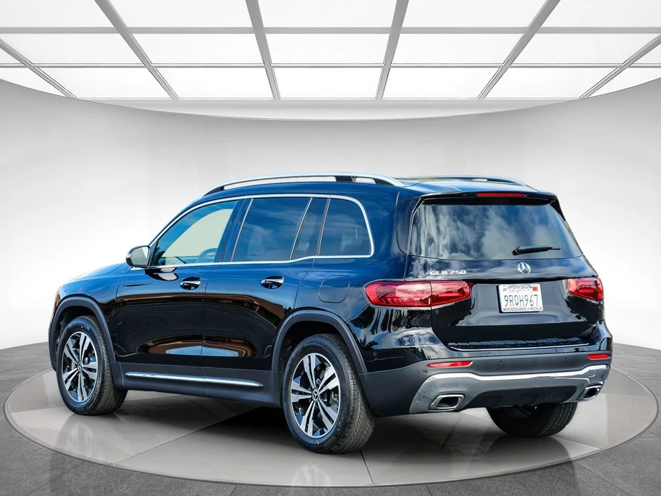 2025 Mercedes-Benz X247 GLB - Image 2 of 12