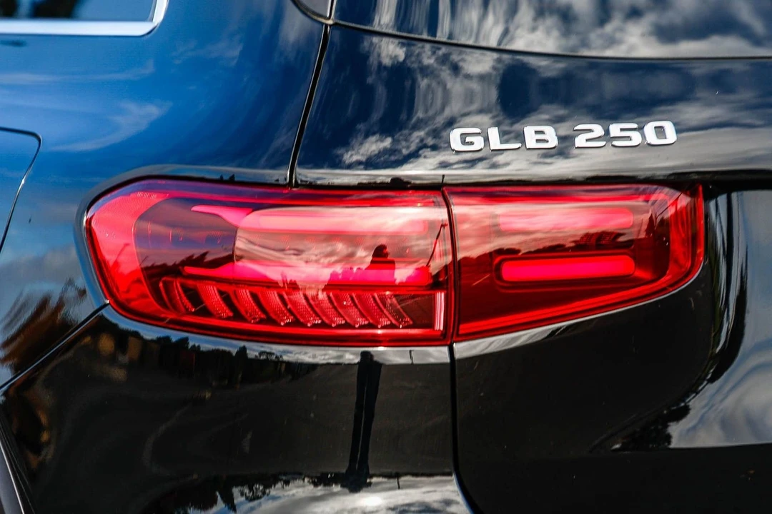 2025 Mercedes-Benz X247 GLB - Image 8 of 12