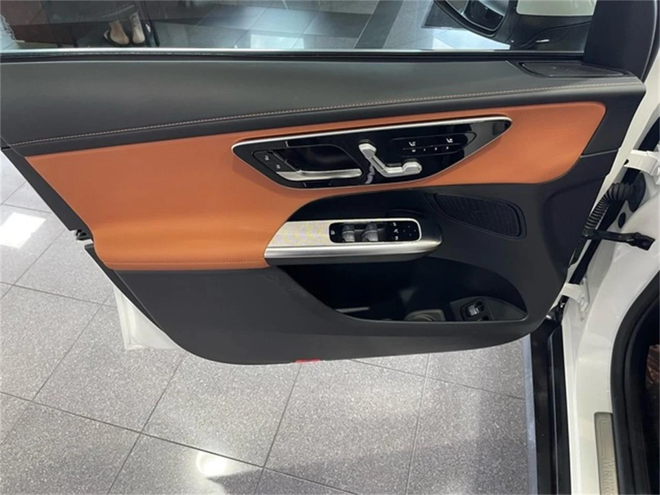 2025 Mercedes-Benz X254/C254 GLC - Image 22 of 31