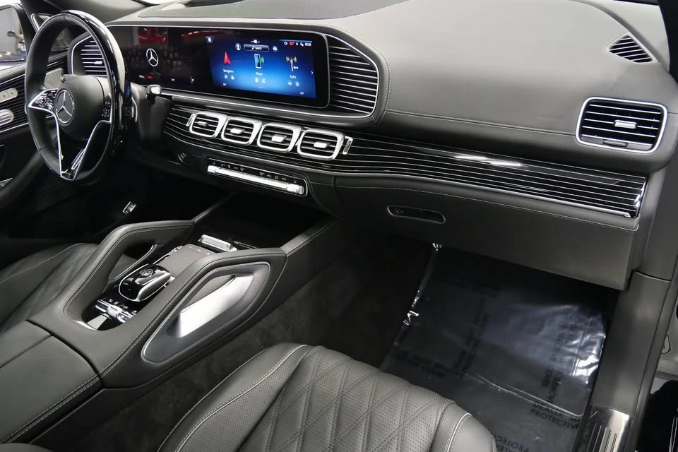 2025 Mercedes-Benz - Image 10 of 15