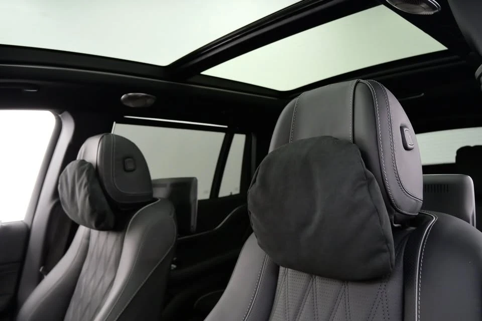 2025 Mercedes-Benz - Image 14 of 15