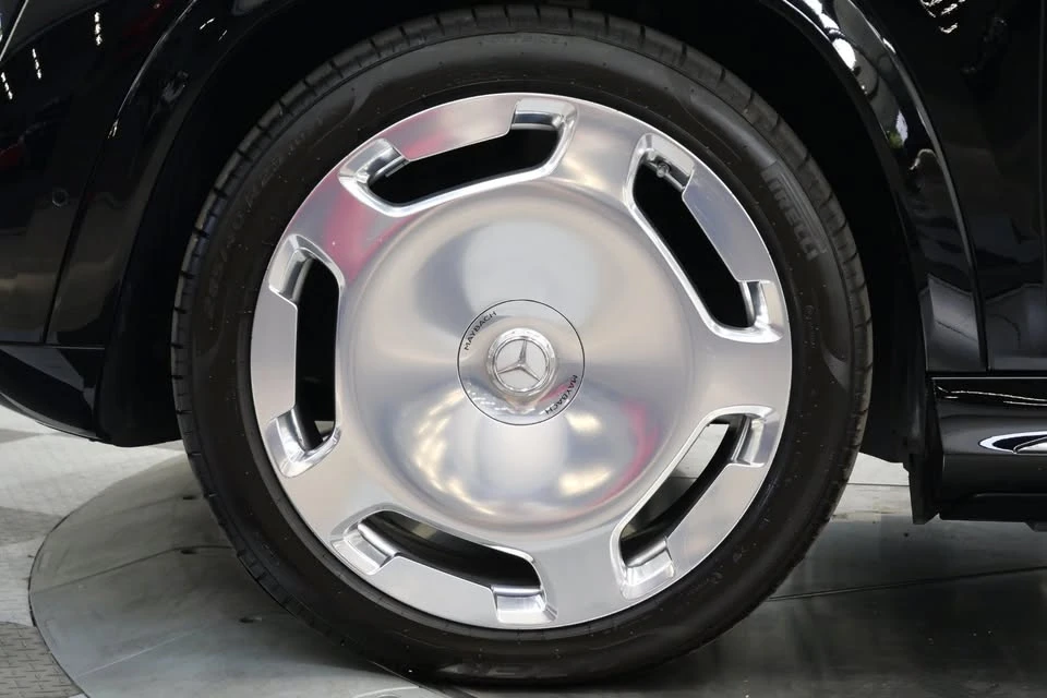 2025 Mercedes-Benz - Image 6 of 15