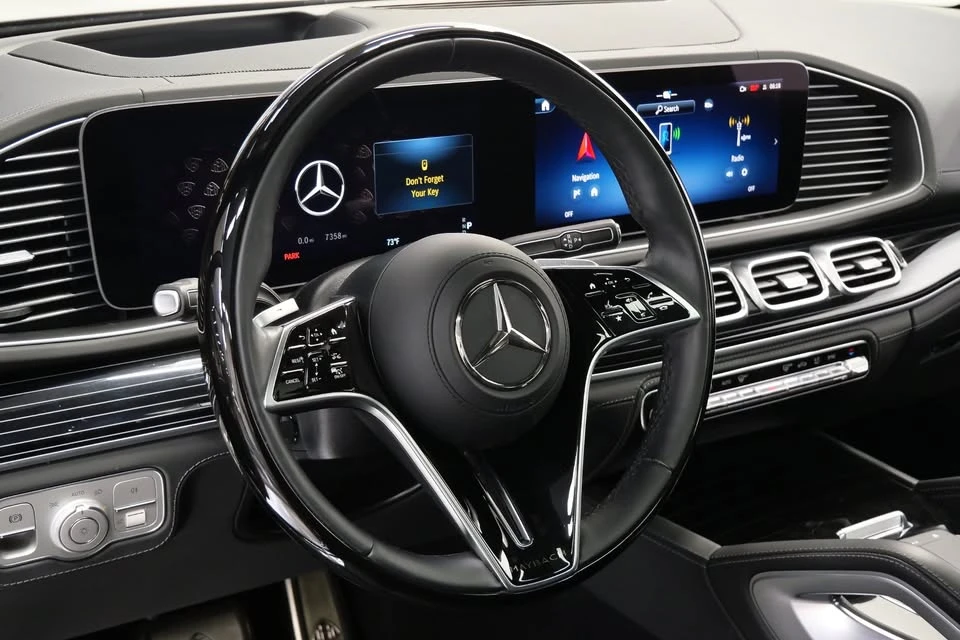 2025 Mercedes-Benz - Image 11 of 15