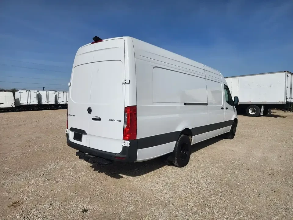 2025 Mercedes-Benz VS30 Sprinter - Image 7 of 14