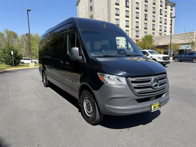 2025 Mercedes-Benz VS30 Sprinter - Image 8 of 18