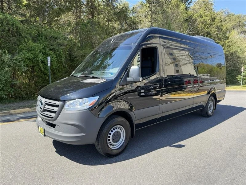 2025 Mercedes-Benz VS30 Sprinter - Image 9 of 18