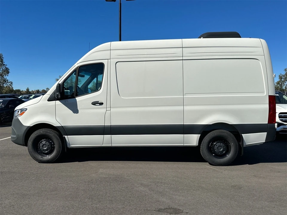 2025 Mercedes-Benz VS30 Sprinter - Image 6 of 12