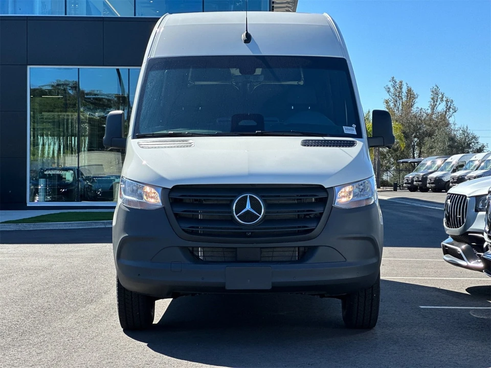 2025 Mercedes-Benz VS30 Sprinter - Image 8 of 12