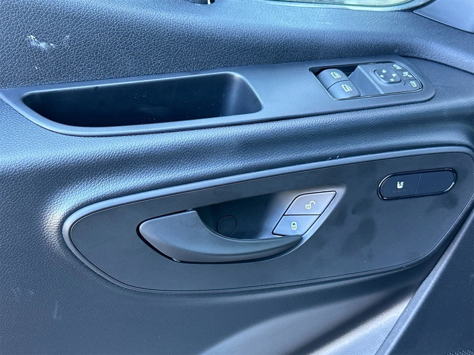 2025 Mercedes-Benz VS30 Sprinter - Image 11 of 12