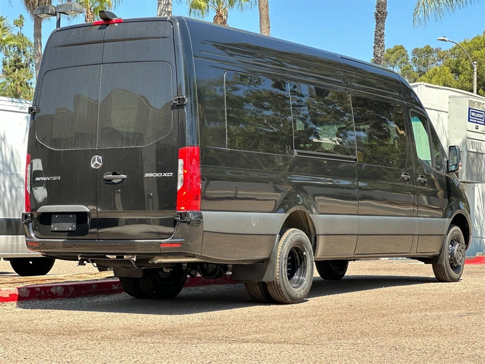 2025 Mercedes-Benz VS30 Sprinter - Image 3 of 12