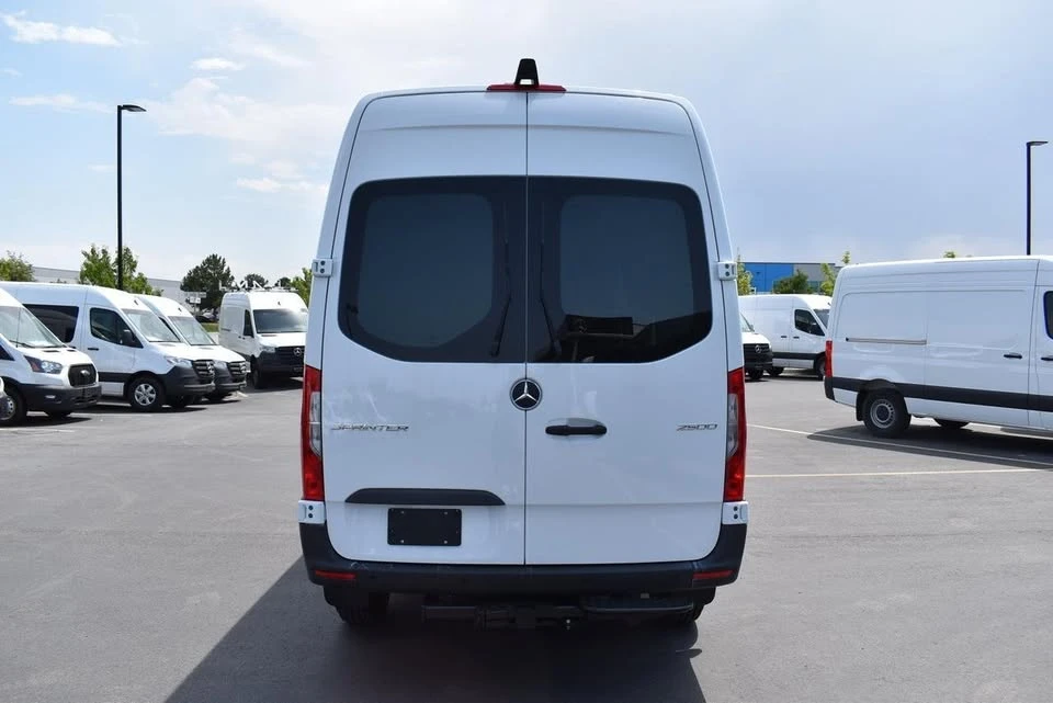 2025 Mercedes-Benz VS30 Sprinter - Image 4 of 13