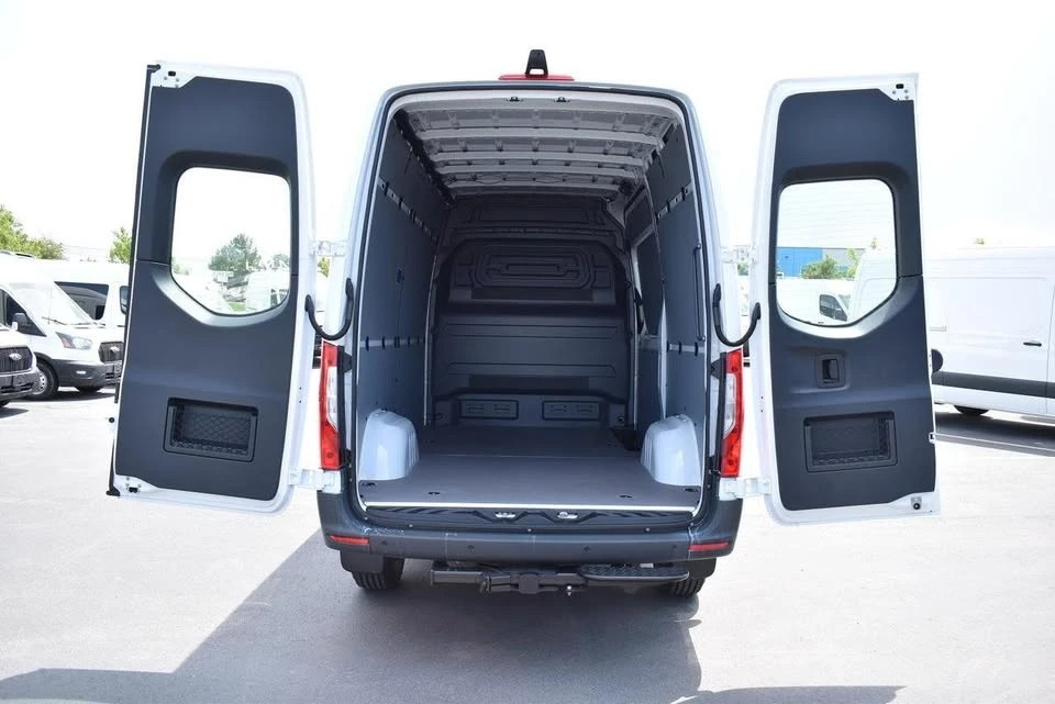 2025 Mercedes-Benz VS30 Sprinter - Image 5 of 13
