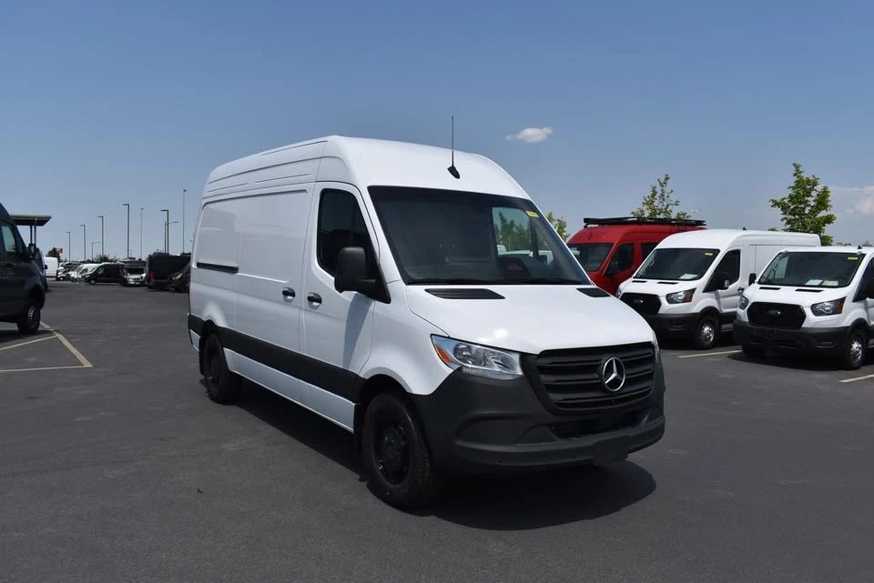 2025 Mercedes-Benz VS30 Sprinter - Image 10 of 13
