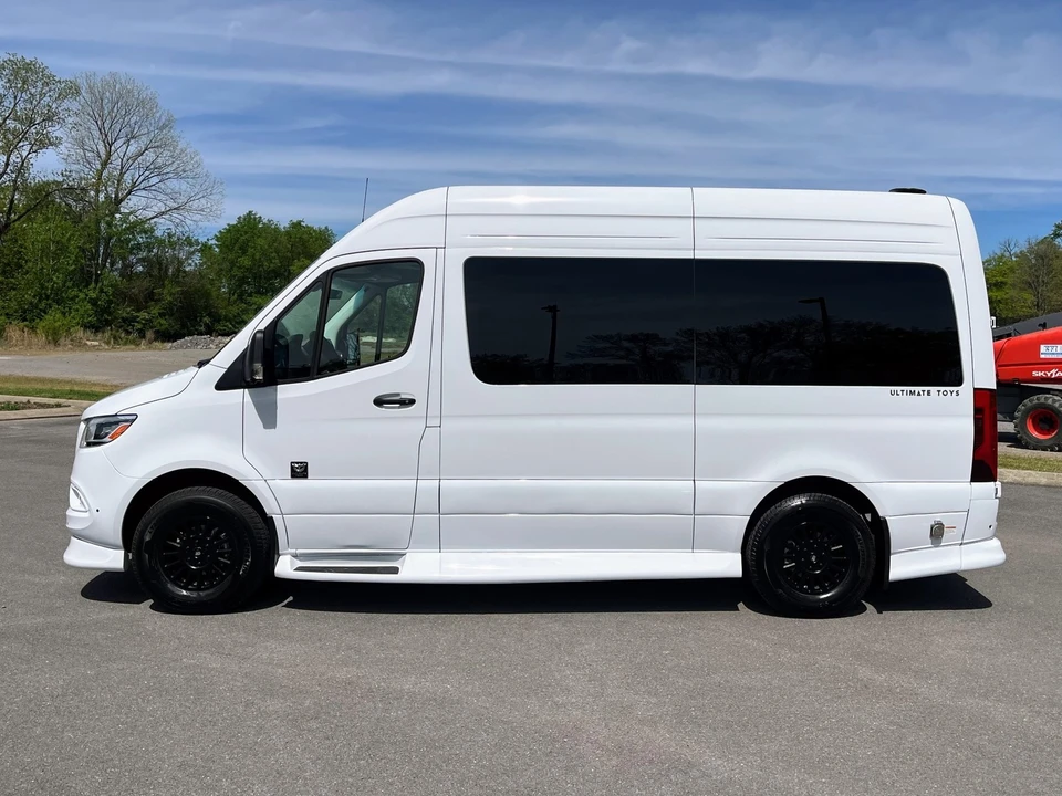 2025 Mercedes-Benz VS30 Sprinter - Image 7 of 21