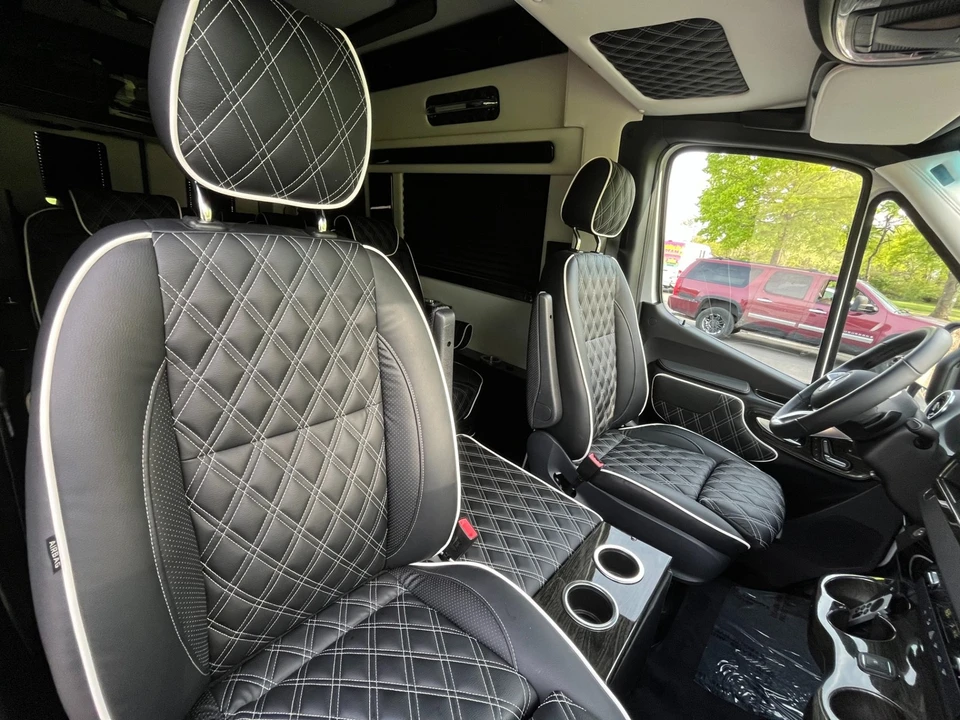 2025 Mercedes-Benz VS30 Sprinter - Image 16 of 21