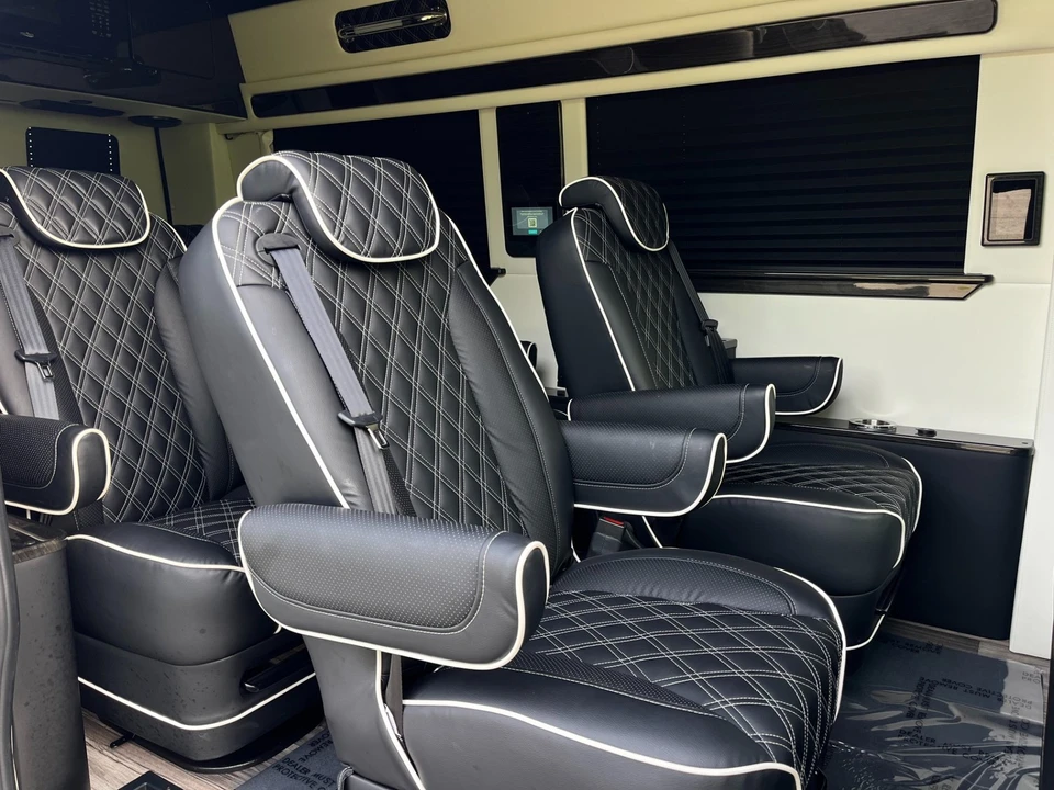2025 Mercedes-Benz VS30 Sprinter - Image 17 of 21