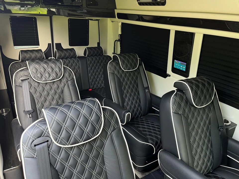 2025 Mercedes-Benz VS30 Sprinter - Image 18 of 21