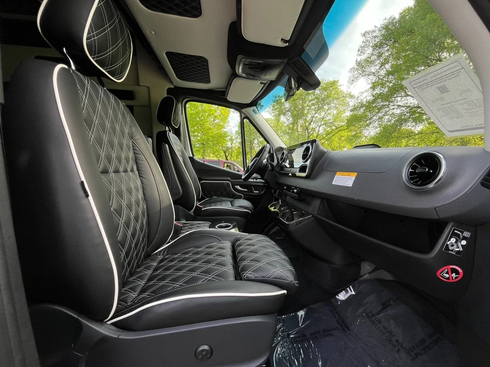 2025 Mercedes-Benz VS30 Sprinter - Image 14 of 21