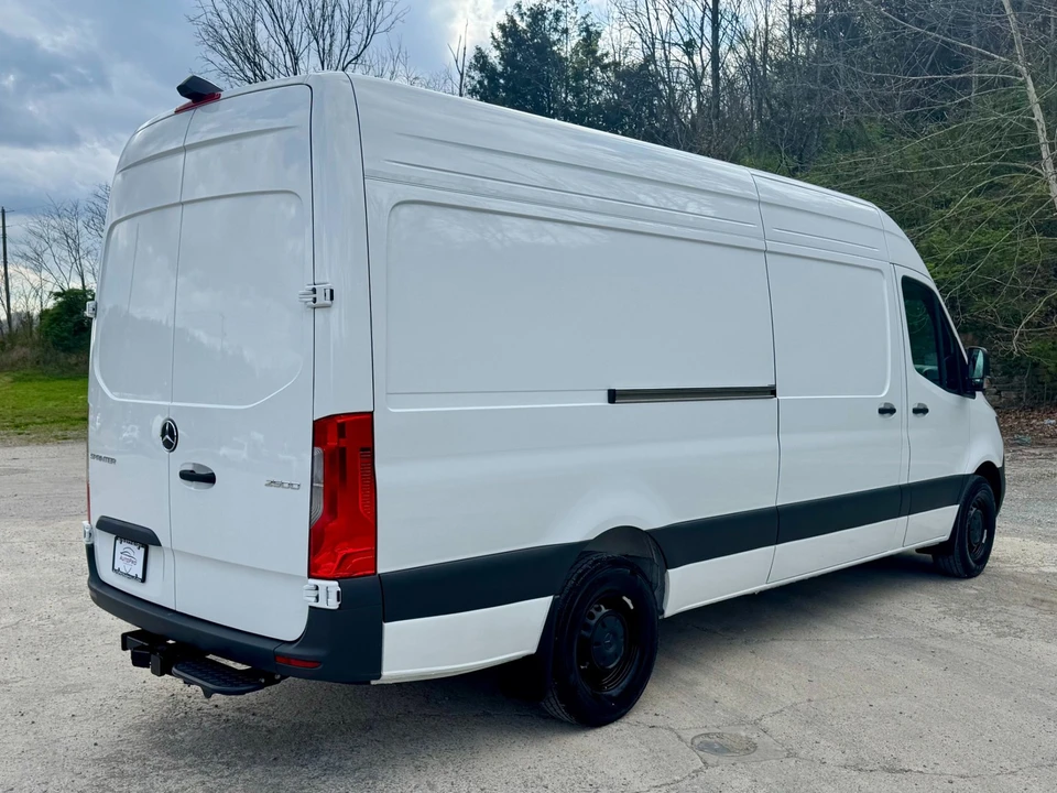 2025 Mercedes-Benz VS30 Sprinter - Image 3 of 31