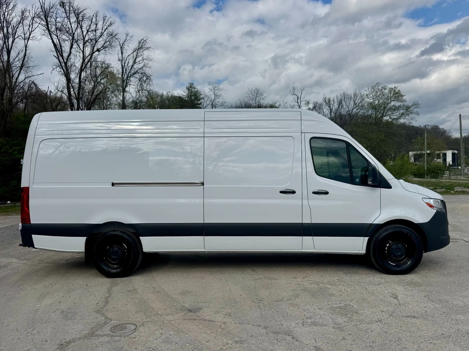 2025 Mercedes-Benz VS30 Sprinter - Image 5 of 31