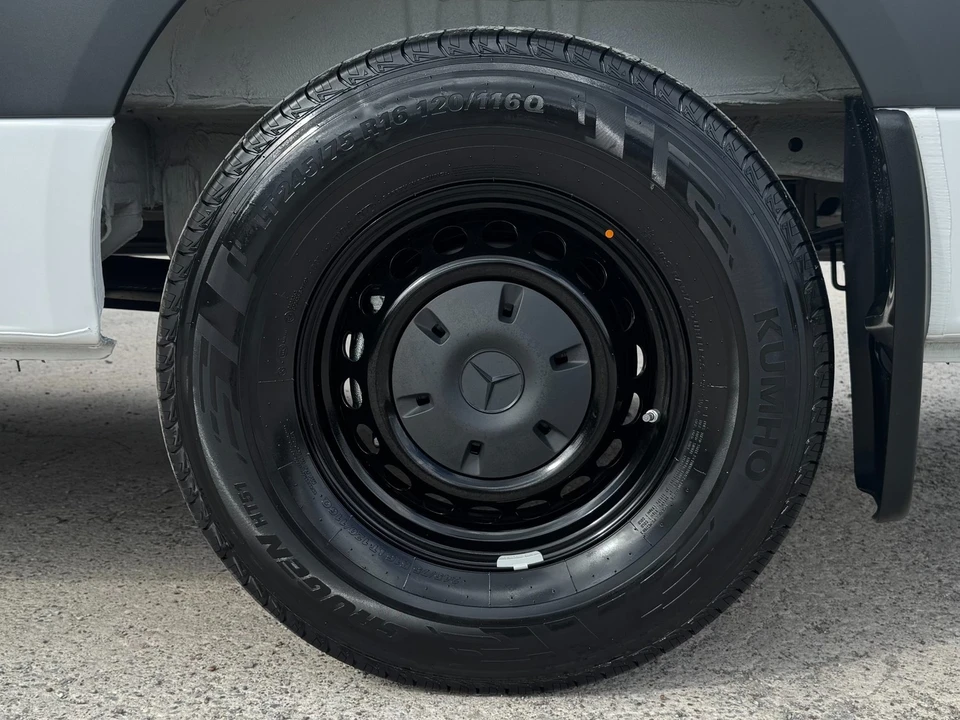 2025 Mercedes-Benz VS30 Sprinter - Image 19 of 31