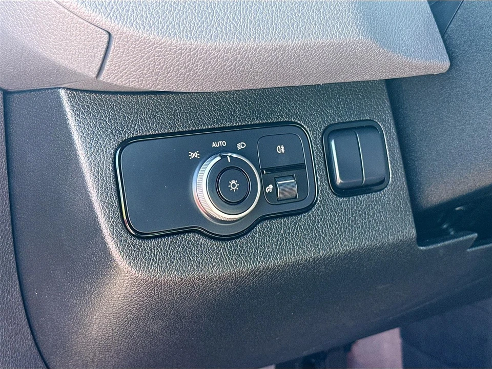 2025 Mercedes-Benz VS30 Sprinter - Image 7 of 21