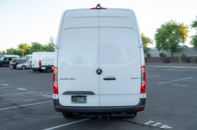 2025 Mercedes-Benz VS30 Sprinter - Image 6 of 12
