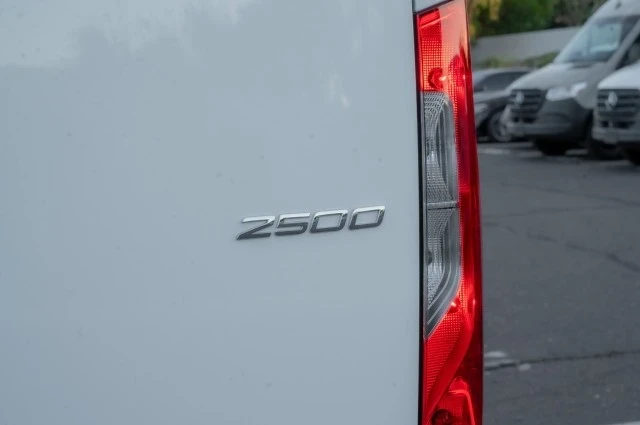 2025 Mercedes-Benz VS30 Sprinter - Image 7 of 12