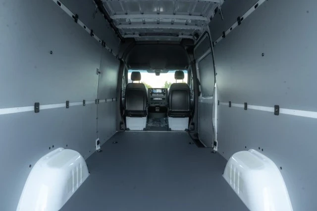 2025 Mercedes-Benz VS30 Sprinter - Image 11 of 12