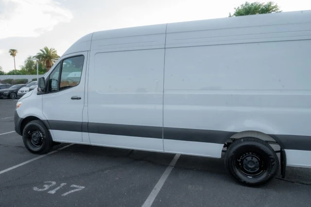 2025 Mercedes-Benz VS30 Sprinter - Image 5 of 12