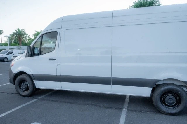 2025 Mercedes-Benz VS30 Sprinter - Image 5 of 12