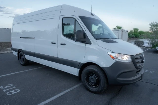 2025 Mercedes-Benz VS30 Sprinter - Image 3 of 12