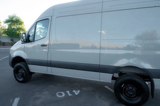 2025 Mercedes-Benz VS30 Sprinter - Image 5 of 12