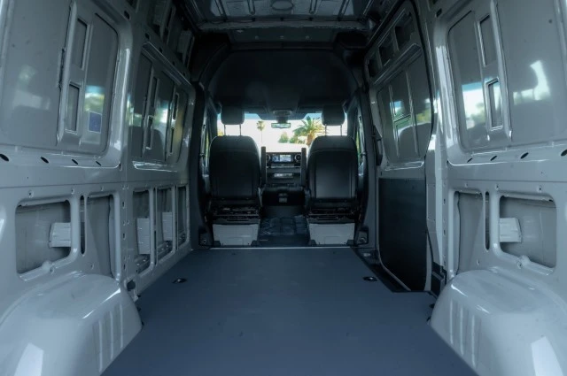 2025 Mercedes-Benz VS30 Sprinter - Image 11 of 12
