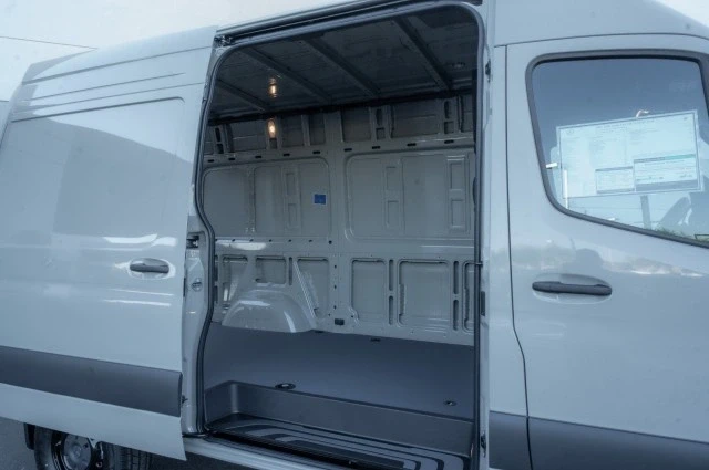 2025 Mercedes-Benz VS30 Sprinter - Image 12 of 12